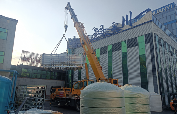【川一股份】70T/H單級(jí)反滲透設(shè)備裝車發(fā)往甘肅張掖市