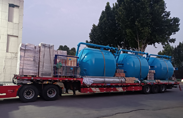 【川一股份】108T單級(jí)反滲透設(shè)備+110T軟化水設(shè)備裝車發(fā)往新疆塔城